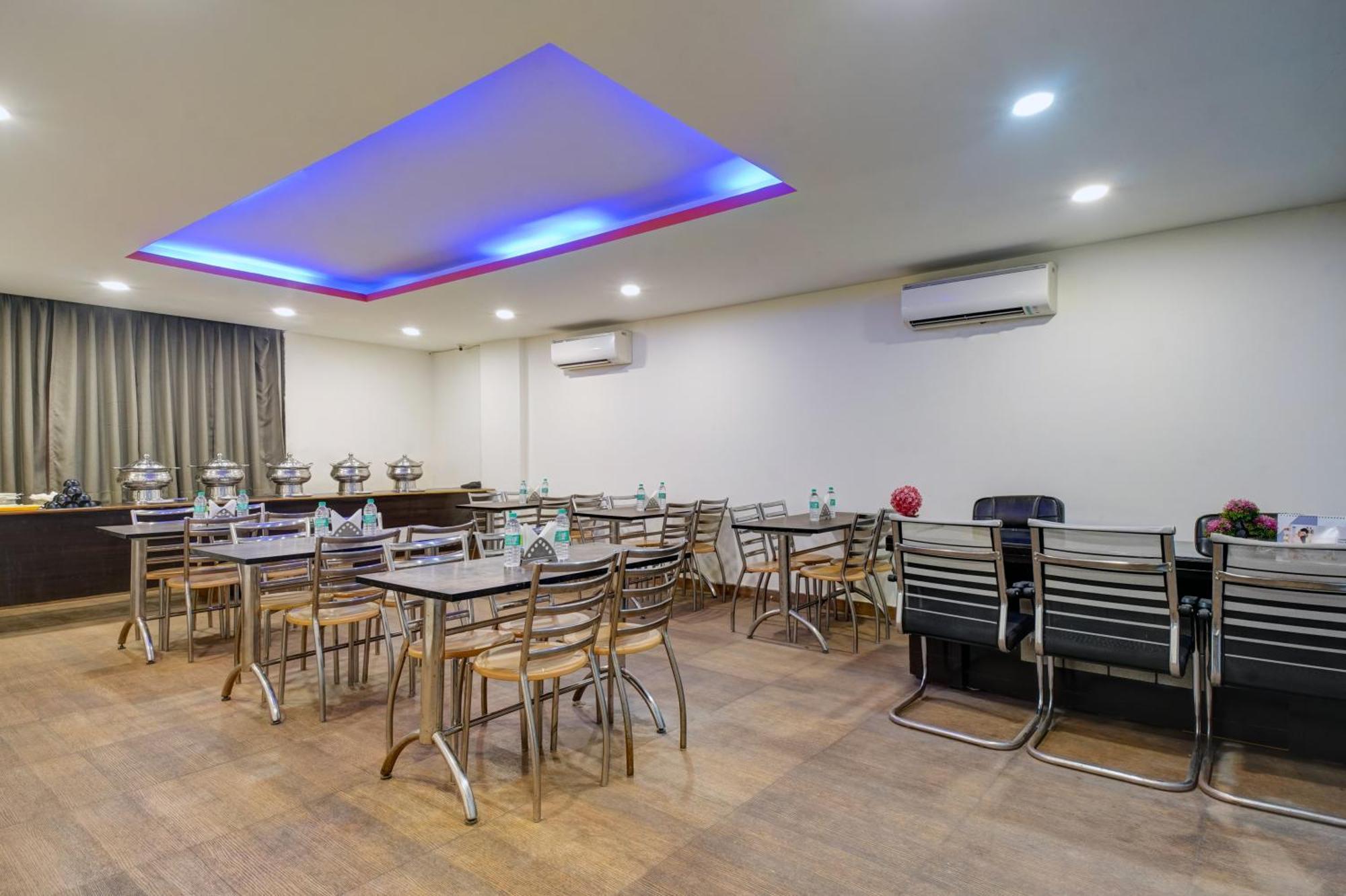 Hotel Noida Express Екстериор снимка