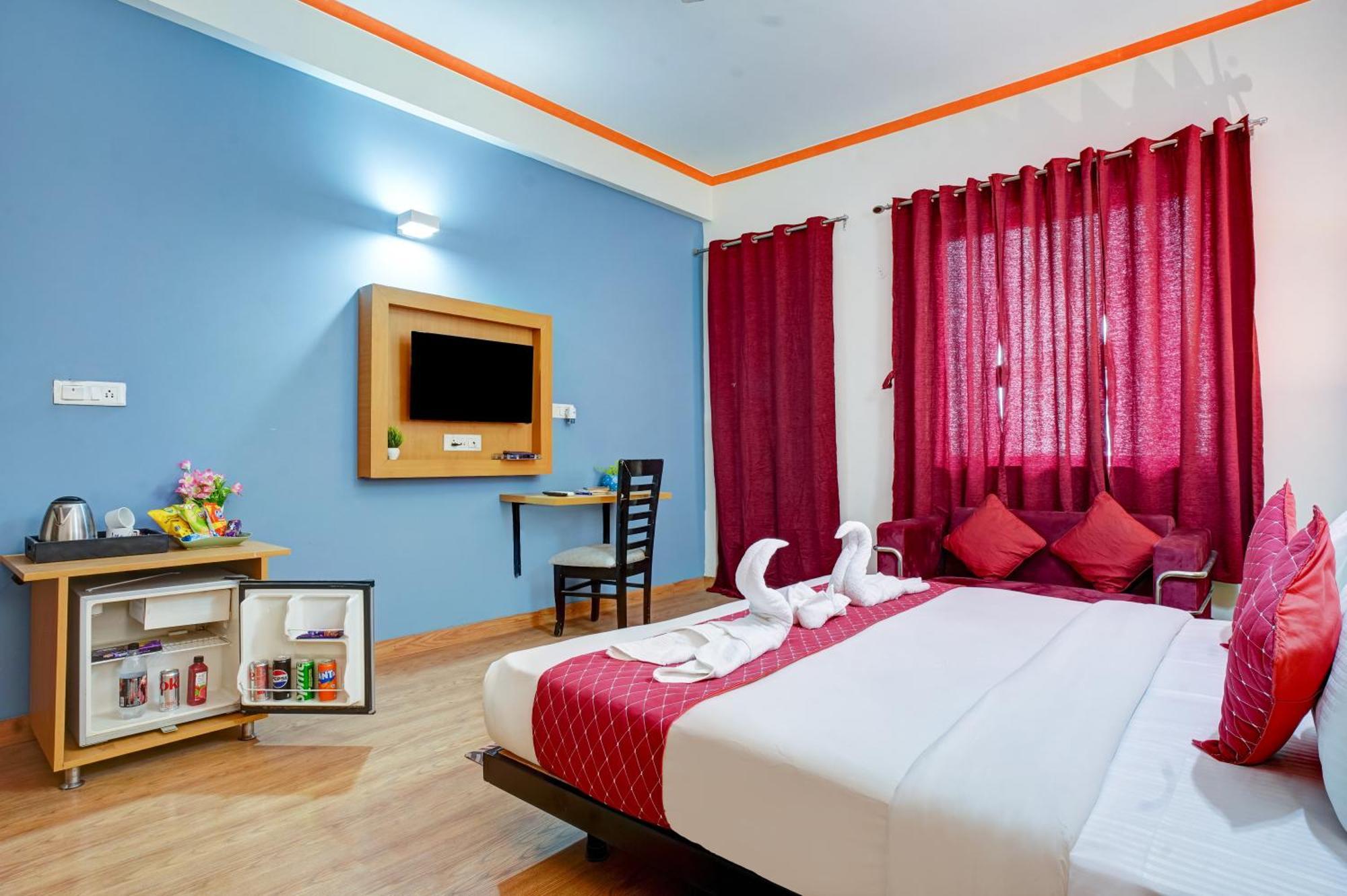 Hotel Noida Express Екстериор снимка
