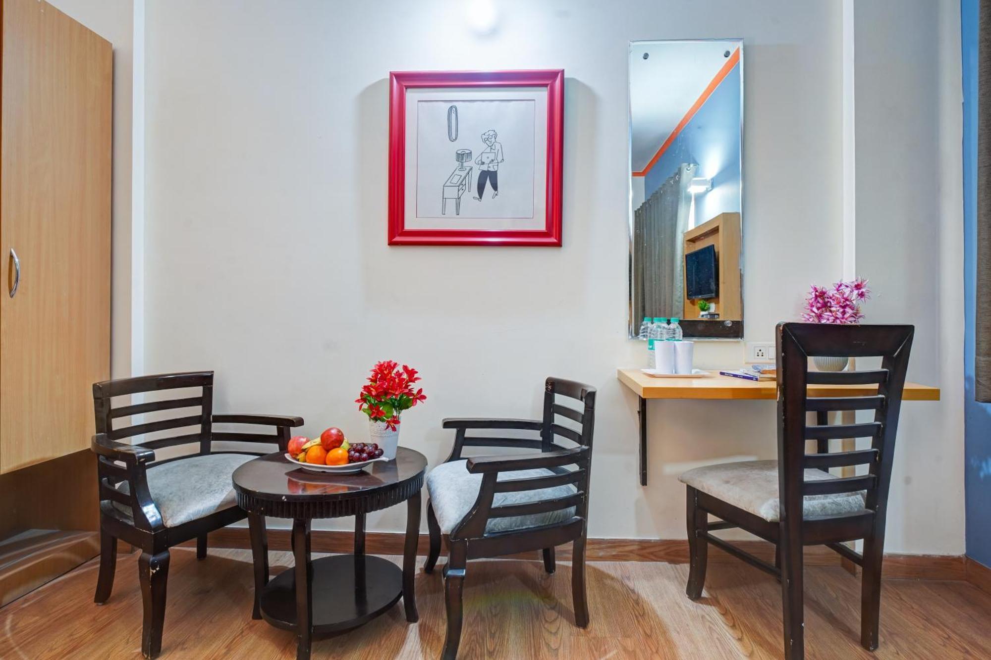 Hotel Noida Express Екстериор снимка