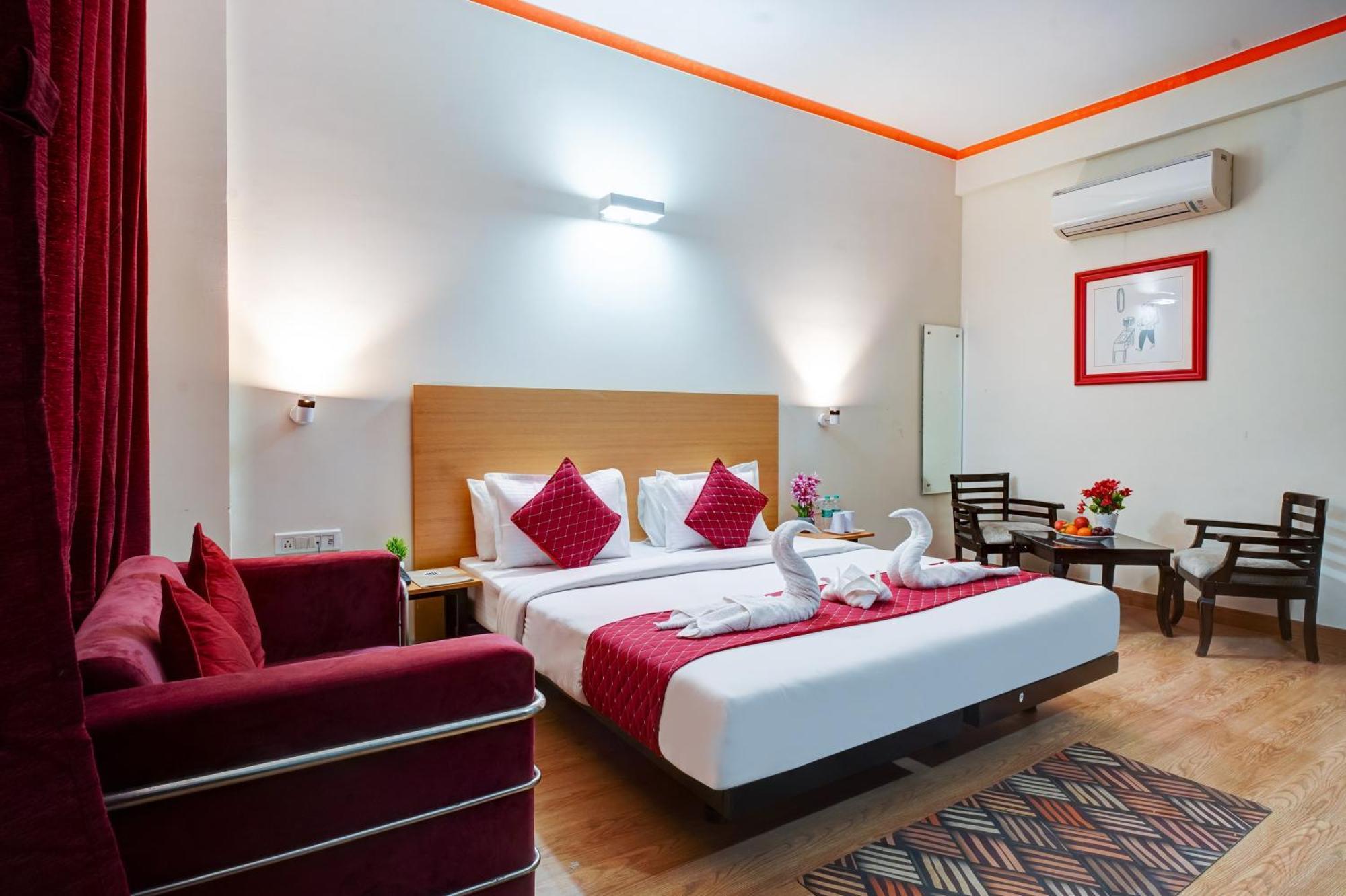 Hotel Noida Express Екстериор снимка