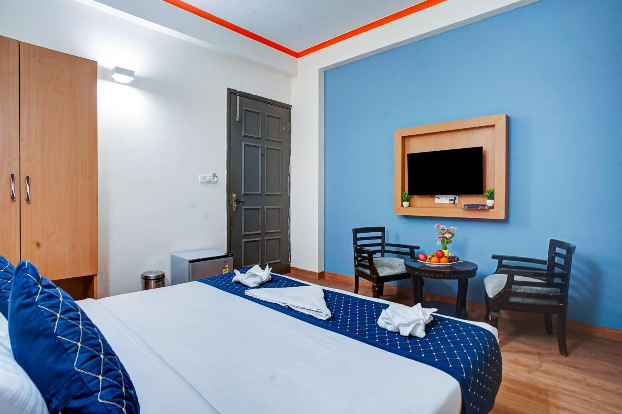 Hotel Noida Express Екстериор снимка